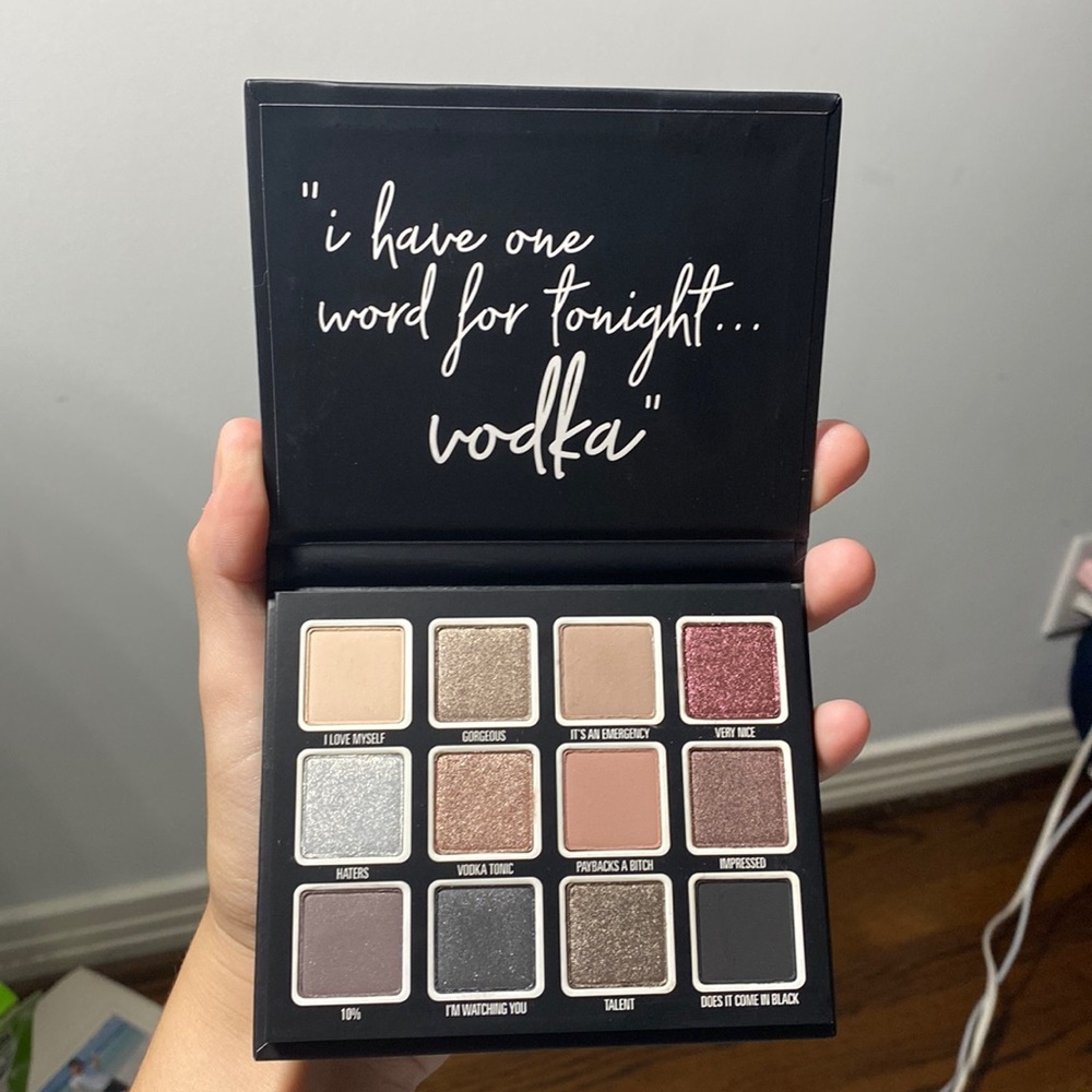 Kylie Jenner Pressed Powder Eyeshadow